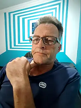 itsmeyes69 online show from 03/03/25, 09:26