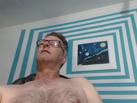 itsmeyes69 online show from 10/14/25, 08:20