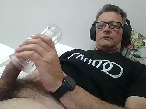 itsmeyes69 online show from 03/26/26, 09:20