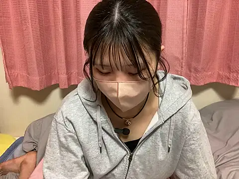 Snapshot of sakuchaaa_2525 chatting on 02/10/25, 03:32 sakuchaaa 2525 online show from 02/10/25, 03:32