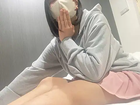 Snapshot of sakuchaaa_2525 chatting on 03/08/25, 10:11 sakuchaaa 2525 online show from 03/08/25, 10:11