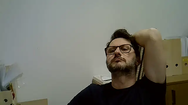 Snapshot of Cellino4 chatting on 01/16/25, 05:23 Cellino4 online show from 01/16/25, 05:23