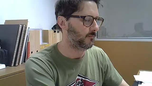 Snapshot of Cellino4 chatting on 01/21/25, 05:20 Cellino4 online show from 01/21/25, 05:20