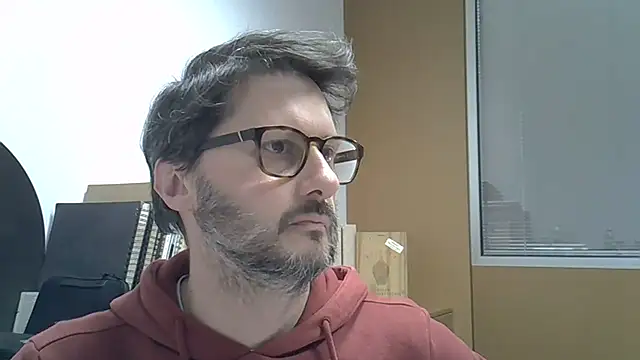 Snapshot of Cellino4 chatting on 02/21/25, 04:48 Cellino4 online show from 02/21/25, 04:48