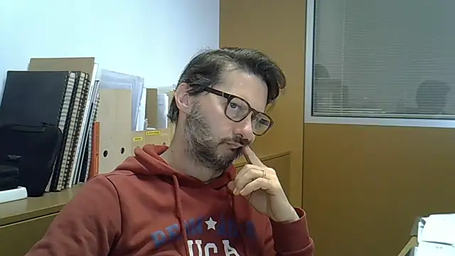 Snapshot of Cellino4 chatting on 02/22/25, 10:29 Cellino4 online show from 02/22/25, 10:29