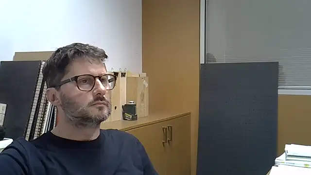 Snapshot of Cellino4 chatting on 03/13/25, 05:18 Cellino4 online show from 03/13/25, 05:18