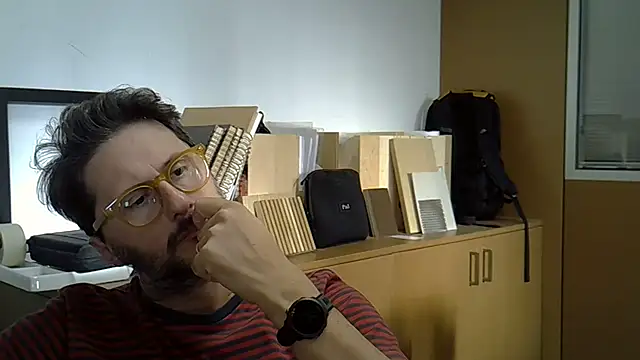 Snapshot of Cellino4 chatting on 09/30/25, 03:39 Cellino4 online show from 09/30/25, 03:39