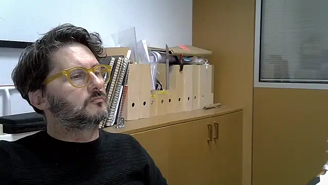 Snapshot of Cellino4 chatting on 11/09/25, 01:09 Cellino4 online show from 11/09/25, 01:09