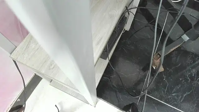 TaniaBellini online show from 04/18/26, 12:42