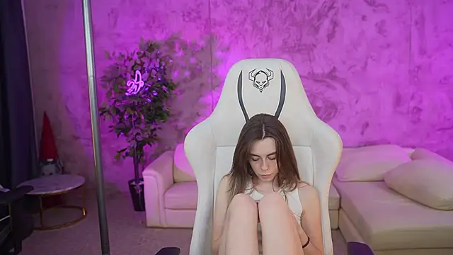 Snapshot of Lika_Secret_ chatting on 01/26/25, 10:46 Lika Secret online show from 01/26/25, 10:46