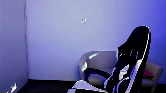 ShyHotNerd online show from 11/07/25, 08:25