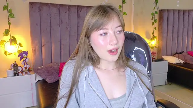 Dahlia Rousse online show from 01/06/26, 06:50