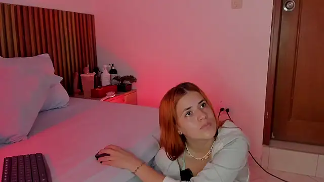 Snapshot of alliss_ginger_ chatting on 09/15/25, 07:47 alliss ginger online show from 09/15/25, 07:47