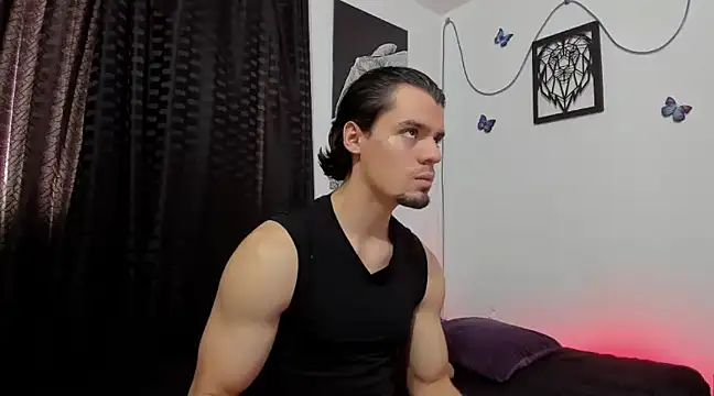 Snapshot of maxi_styles chatting on 01/27/25, 06:20 maxi styles online show from 01/27/25, 06:20