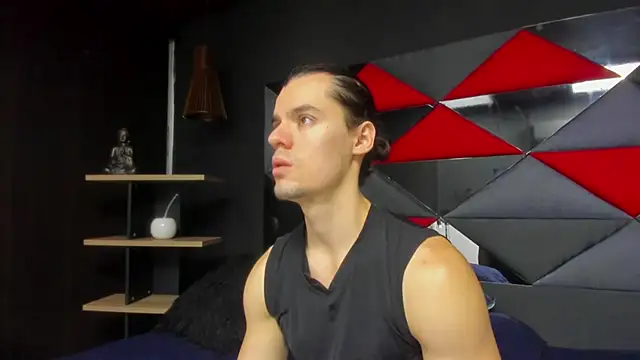 Snapshot of maxi_styles chatting on 02/06/26, 11:57 maxi styles online show from 02/06/26, 11:57