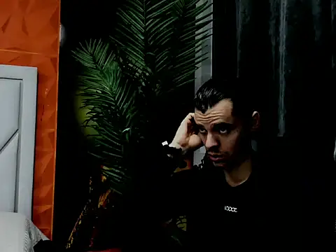 Snapshot of maxi_styles chatting on 02/07/26, 11:36 maxi styles online show from 02/07/26, 11:36