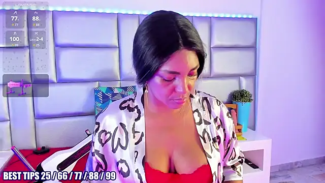 Snapshot of LovelyNickii chatting on 02/17/26, 12:56 LovelyNickii online show from 02/17/26, 12:56