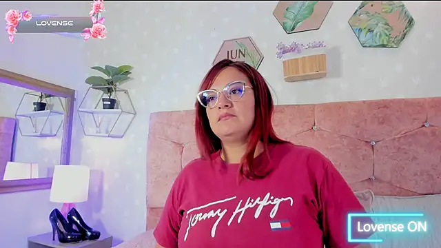 Elise-Leyton online show from 03/10/25, 01:32