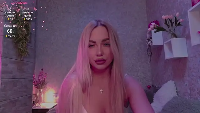 Mika Rayy online show from 09/11/25, 03:34