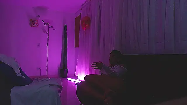 Snapshot of Katalina_Rosee chatting on 03/19/25, 01:10 Katalina Rosee online show from 03/19/25, 01:10