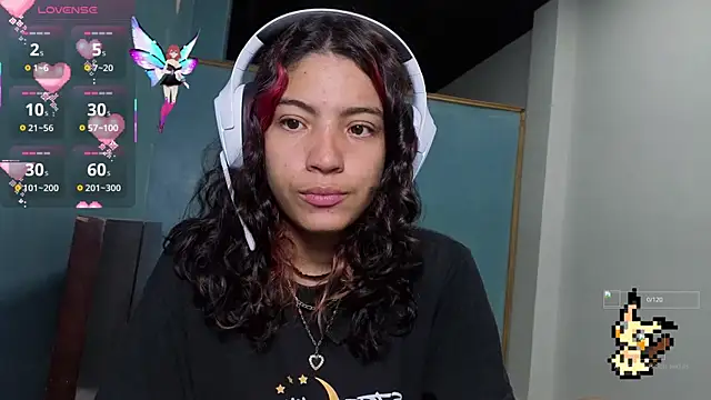 Lovelyamyy online show from 10/22/25, 01:55