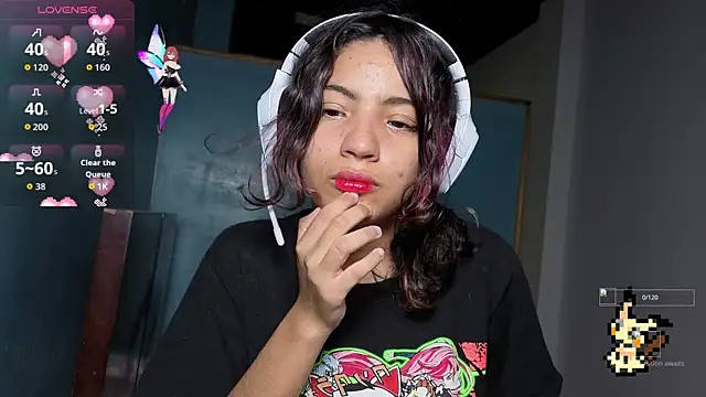 Lovelyamyy online show from 11/07/25, 01:11