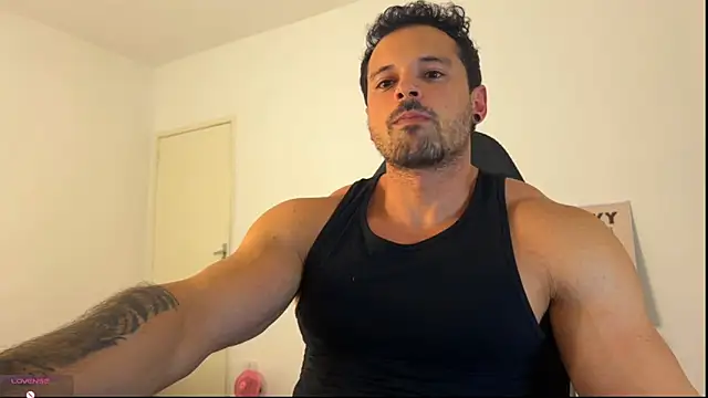 Snapshot of Lucasfit24 chatting on 06/09/26, 01:28 Lucasfit24 online show from 06/09/26, 01:28