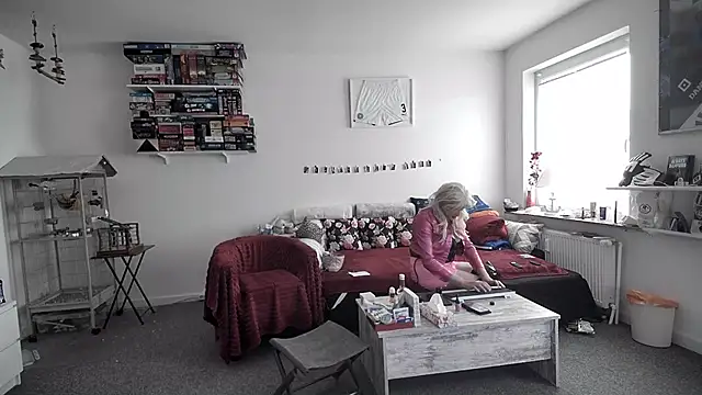 CDHannahSub online show from 06/25/26, 06:29
