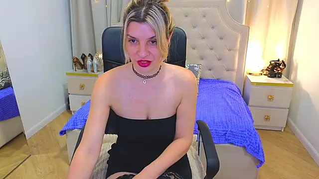 M I A M I A online show from 02/03/25, 11:20