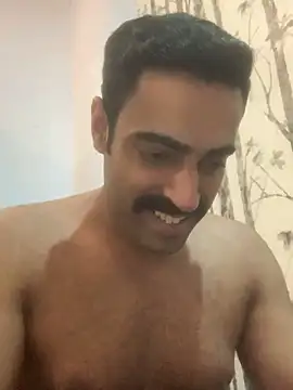 vaibhavchugh38 online show from 01/11/25, 01:22