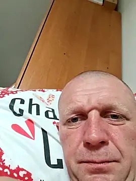 Snapshot of RUUsslan1203 chatting on 07/05/26, 12:01 RUUsslan1203 online show from 07/05/26, 12:01