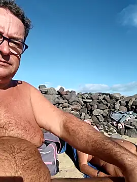 MountJohnXL online show from 12/17/25, 03:29