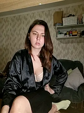 Melenka online show from 03/15/26, 11:11