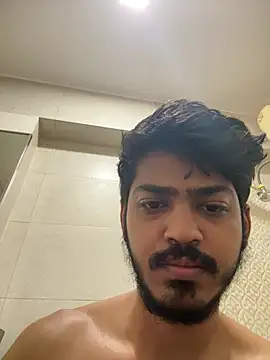 Snapshot of cute_modell chatting on 01/15/25, 04:04 cute modell online show from 01/15/25, 04:04