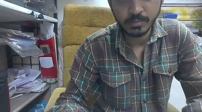 Snapshot of cute_modell chatting on 02/13/25, 12:00 cute modell online show from 02/13/25, 12:00