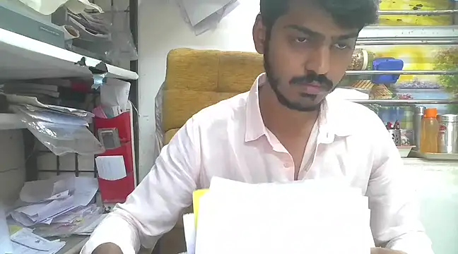 Snapshot of cute_modell chatting on 02/14/25, 09:56 cute modell online show from 02/14/25, 09:56