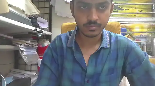 Snapshot of cute_modell chatting on 03/01/25, 12:23 cute modell online show from 03/01/25, 12:23