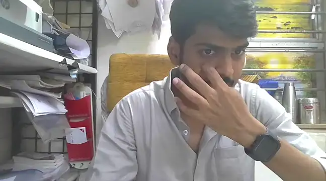 Snapshot of cute_modell chatting on 03/10/25, 12:48 cute modell online show from 03/10/25, 12:48