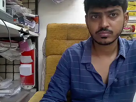 Snapshot of cute_modell chatting on 09/17/25, 08:27 cute modell online show from 09/17/25, 08:27