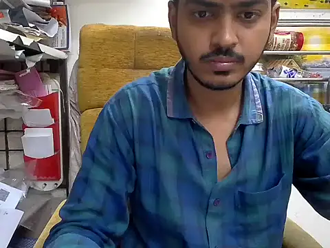 Snapshot of cute_modell chatting on 09/19/25, 12:50 cute modell online show from 09/19/25, 12:50