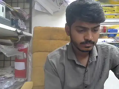 Snapshot of cute_modell chatting on 02/16/26, 12:56 cute modell online show from 02/16/26, 12:56