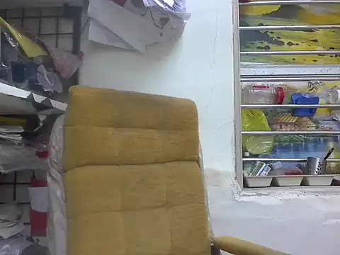 Snapshot of cute_modell chatting on 02/19/26, 12:34 cute modell online show from 02/19/26, 12:34