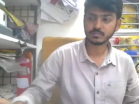 Snapshot of cute_modell chatting on 02/20/26, 08:27 cute modell online show from 02/20/26, 08:27