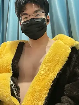 Snapshot of yfx468 chatting on 03/10/25, 04:25 yfx468 online show from 03/10/25, 04:25