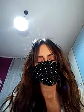 Akemi rossi online show from 11/10/25, 05:45