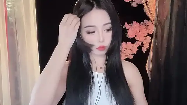 Snapshot of ying-love520 chatting on 02/21/25, 07:34 ying-love520 online show from 02/21/25, 07:34