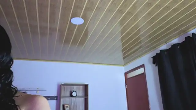 Renaxi Smith online show from 03/07/26, 07:33