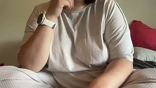 Snapshot of Teasingsarah chatting on 09/17/25, 11:12 Teasingsarah online show from 09/17/25, 11:12