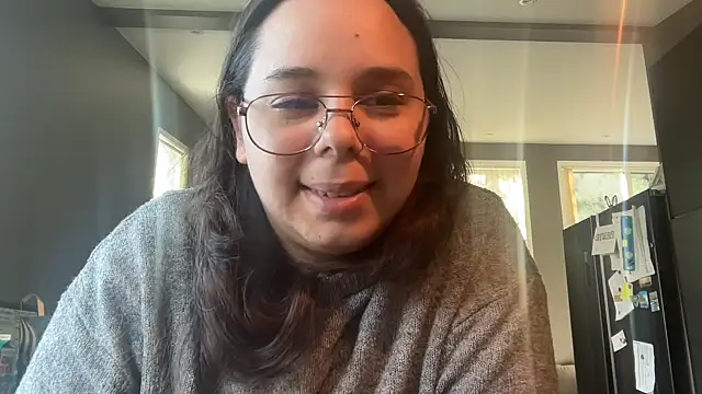 Snapshot of Teasingsarah chatting on 09/22/25, 01:24 Teasingsarah online show from 09/22/25, 01:24