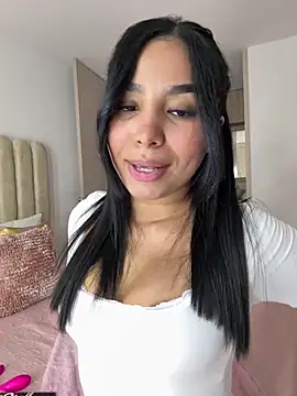 CharlotteGraay online show from 04/05/26, 09:34